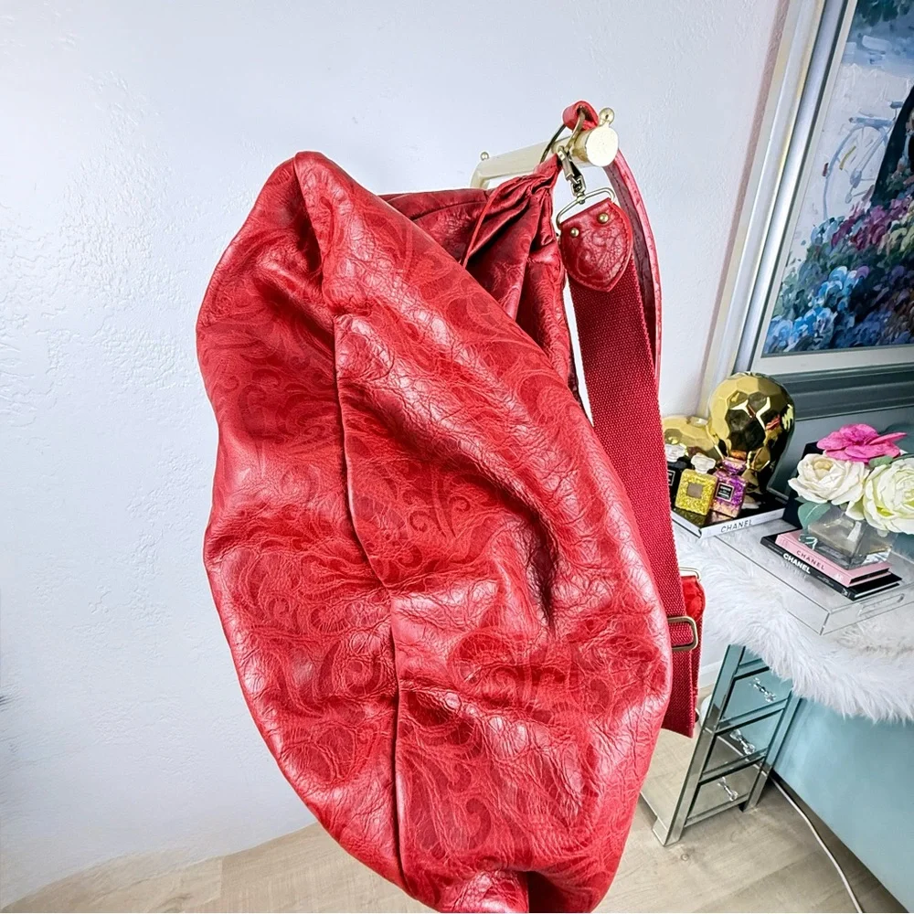 SABINA NEW YORK Red Embossed Leather Hobo Bag Tassels Vintage‎